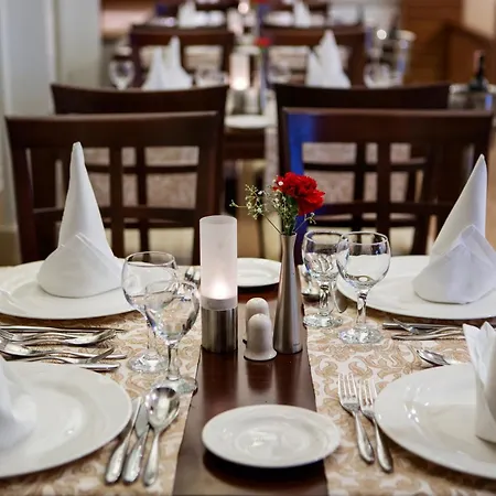 Semesteranläggning (resort) Alba Queen Side