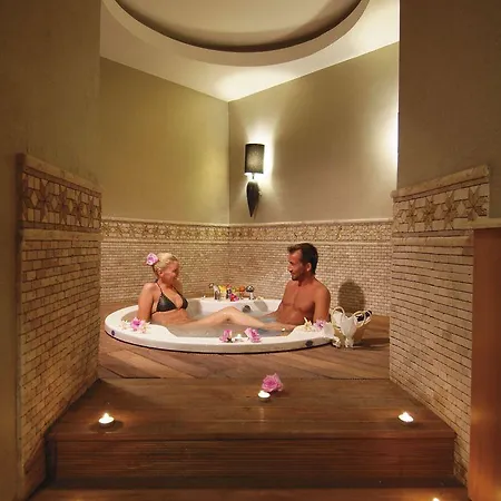 Alba Queen Semesteranläggning (resort) 5*