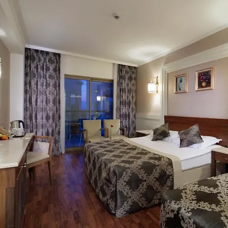 Semesteranläggning (resort) Alba Queen 5*