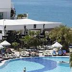 Alba Queen Complex