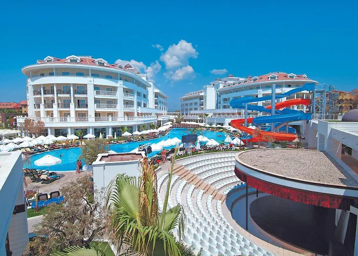 Alba Queen Resort 5*