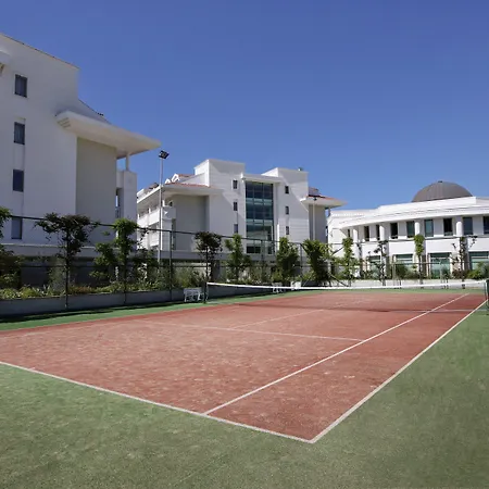 Alba Queen - Ultra Resort Side