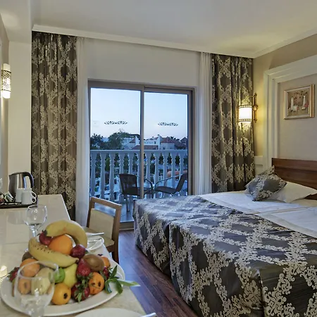 Alba Queen - Ultra Resort Side