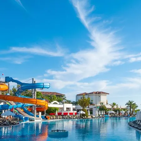 Alba Queen - Ultra 5* Side