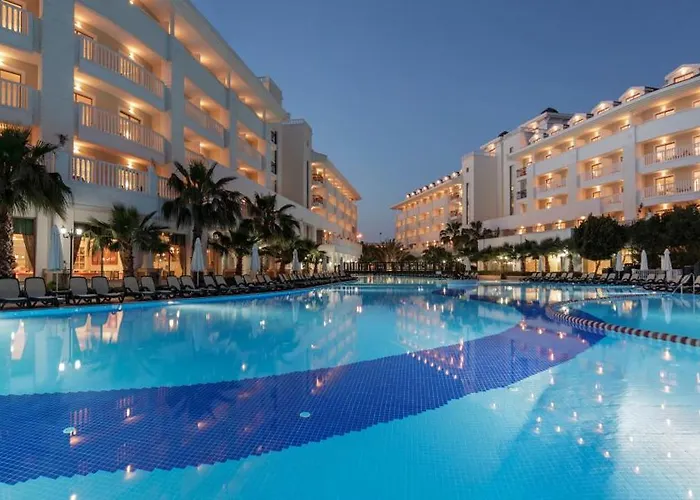 Semesteranläggning (resort) Alba Queen